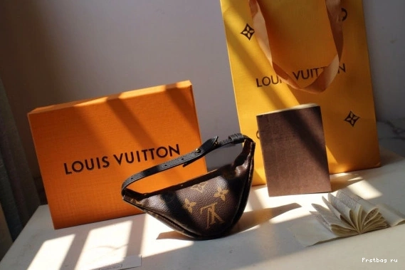 Frstbag ru VUITTON BAG WRIST LOUIS 0803